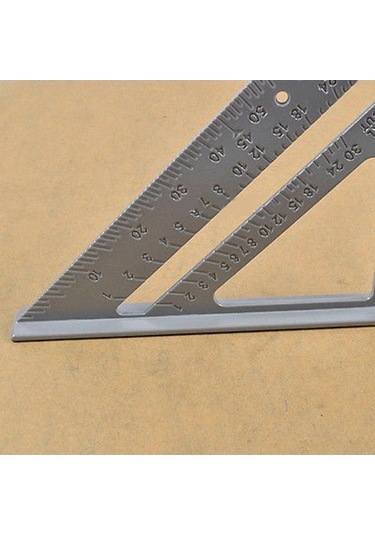 Pazly Profesyonel Alüminyum Üçgen Cetvel - Marangozlar İçin 262x185x185mm Hassas Ölçüm Aracı