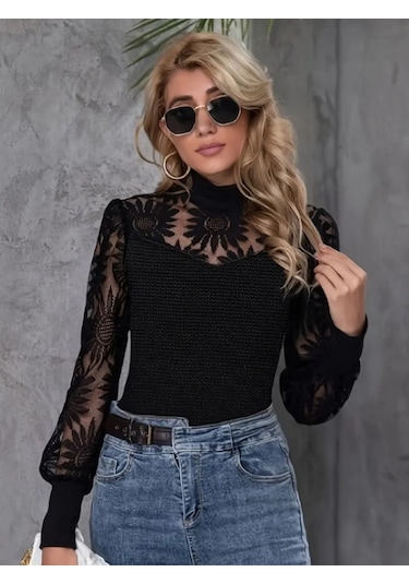 Kadın Yarım Balıkçı Yaka Dantelli Uzun Kollu Viskon Bluz Siyah