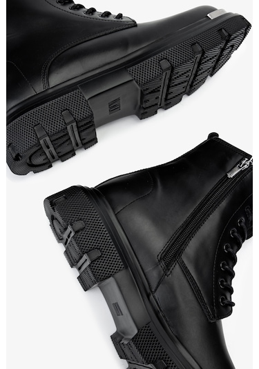 Valmenti Erkek Hakiki Deri Siyah Analin Postal Bot 381 20242 Erk Bot Sk24-25 Sıyah Anl Siyah Valmenti Erkek Hakiki Deri Siyah Analin Postal Bot 381 20242 Erk Bot Sk24-25 Sıyah Anl Siyah