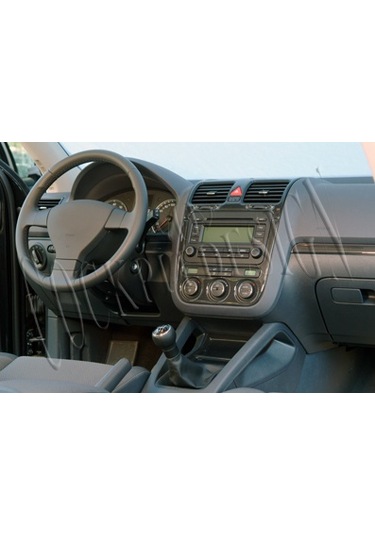 Volkswagen Golf 5 Piano Black Kaplama Analog Klima 2003-2008 16 Parça Seçenekler