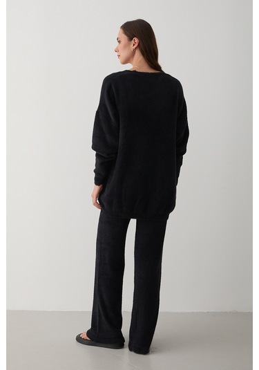 Siyah Yumoş Üçlü Takım Siyah