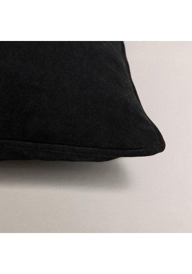 Efe Biye Detaylı Düz Kırlent Kılıfı Siyah