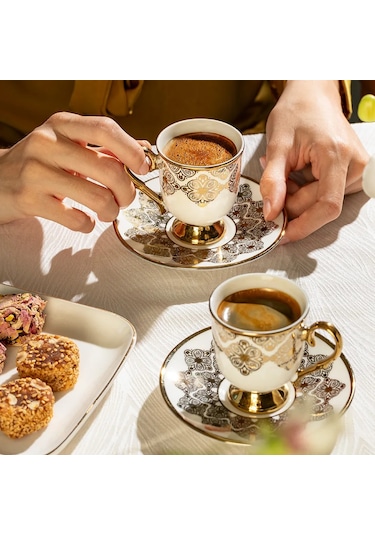 Nehir Ece 6 Kişilik 12 Parça Porselen Kahve Fincan Takımı