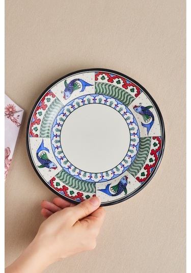 Karaca x Ömür Akkor İznik Balık Pasta Tabağı 21 cm