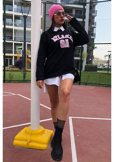 Modagen Kadın Bisiklet Yaka Pembe Atlanta Baskılı Siyah Oversize Sweatshirt Siyah