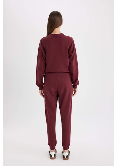 Defacto Regular Fit Beli Lastikli Bağcıklı Cepli Basic Düz Jogger Eşofman Altı V2699AZ24WNBR248 Bordo Defacto Regular Fit Beli Lastikli Bağcıklı Cepli Basic Düz Jogger Eşofman Altı V2699AZ24WNBR248 Bordo