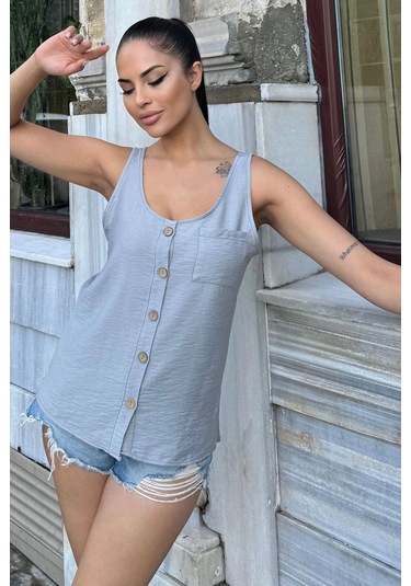 Kadın Gri Yuvarlak Yaka Ve Düğme Detaylı, Kalın Askılı Keten Atlet Bluz Gri