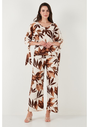 Lela Desenli Regular Fit Truvakar Kol V Yaka Alt-Üst Bayan Takım 5865357 Camel