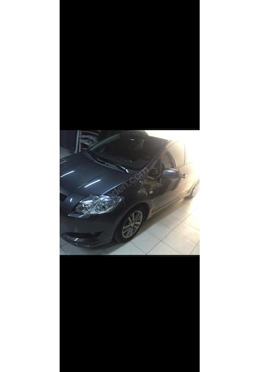 Toyota Auris Yan Marşpiyel Takım Fiber Boyasız