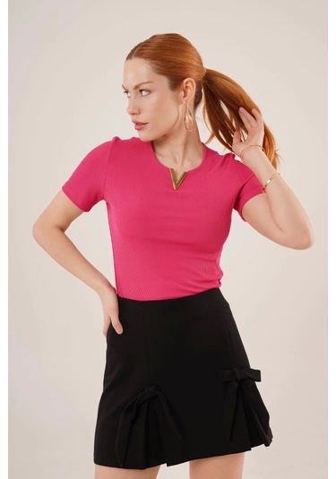 Kısa Kollu Yaka Detaylı Kaşkorse Fuşya Bluz FUŞYA