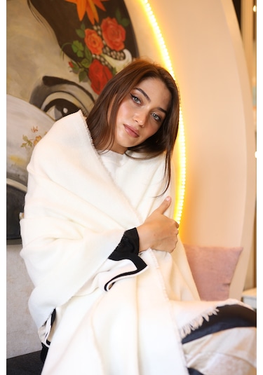 Yumuşak Dokulu Kalın Düz Atkı Omuz Şalı 70x180 CM 1206 Ekru