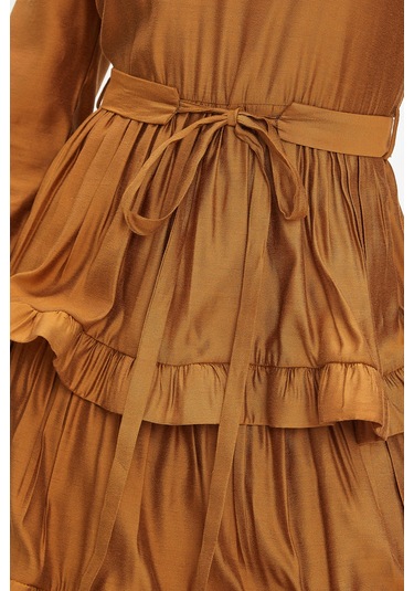 Kat Kat Fırfırlı Ve Bağcıklı Midi Boy Elbise - Günlük Ve Özel Günler İçin Modern Şıklık Hardal