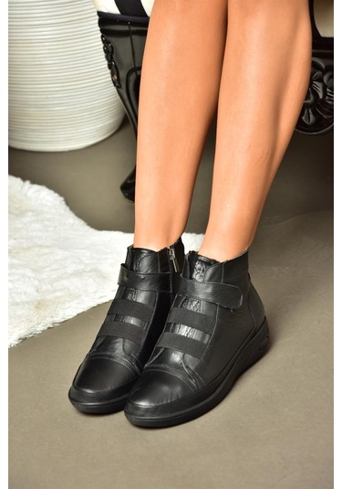 Fox Shoes R555001103 Siyah Hakiki Deri Comfort Ortopedik Taban Kadın Bot Siyah-hakiki Deri Siyah