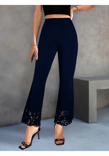 Leyla Sanat Sanata Yeni Bir Bakış Açısı Kadın Yüksek Bel Paçaya Doğru Genişleyen Lazer Çiçek Kesim Detaylı Ithal Krep Pantolon Lacivert