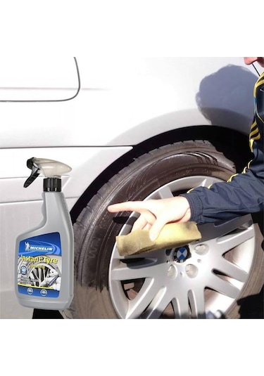 Michelin MC31371 Lastik Parlatıcı Koruyucu ve Yenileyici Sprey 650 ML