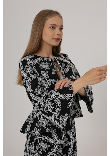 Ahes Shopping Fiyonk Bağlamalı Brode Bluz - Siyah Siyah