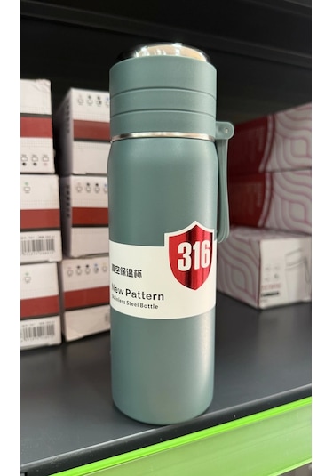 Paslanmaz Çelik Termos Su Şişesi 500ml Vakumlu Kapak Yeşil İthal Ürün Yeşil