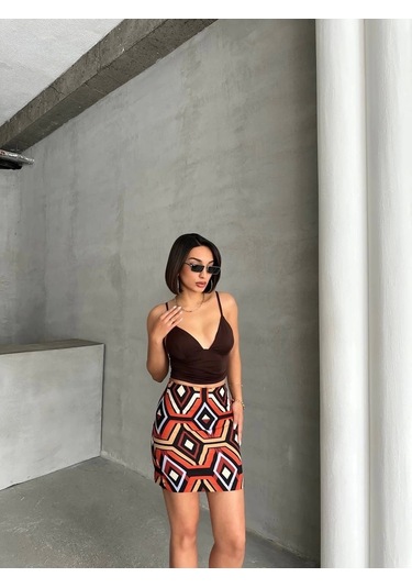 Etnik Desen Etek Kırmızı