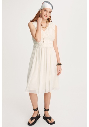 Perspective V Yaka Midi Şifon Elbise - Minimalist Yazlık Elbise Ekru