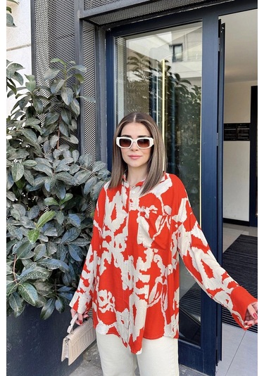 Kadın Kırmızı Uzun Kol, Arkası Pliseli, Salaş Dökümlü, Viskon Gömlek Kırmızı