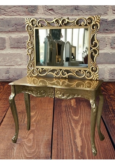 Dresuar Aslan Ayak Model Kayın Torna Parlak Gold Lake Çekmece Ayna Lüx Oyma Gold Dresuar Aslan Ayak Model Kayın Torna Parlak Gold Lake Çekmece Ayna Lüx Oyma Gold