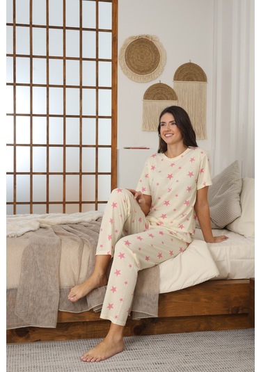 Kadın Yazlık Kısa Kol Penye Süprem Kumaş Pijama Takımı Sarı Yıldızlı