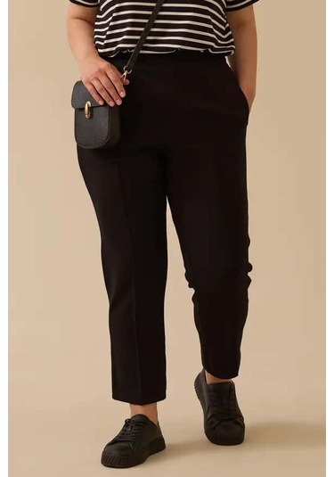 Kadın Büyük Beden Ön Dikişli Pantolon - Siyah Siyah