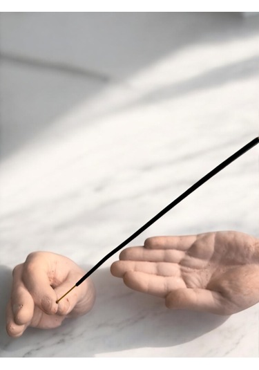 El Formunda Beton Tütsülük Ve Dekoratif El Objeleri - Minimalist El Yapımı Tütsü Standı Tasarım