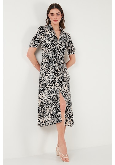 Lela Desenli Relaxed Fit Balon Kol Yırtmaçlı Kemerli Midi Boy Bayan Elbise 67810558 Leopar