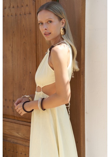 Bunina Bağcıklı Boncuk Detay Sarı Uzun Elbise sarı