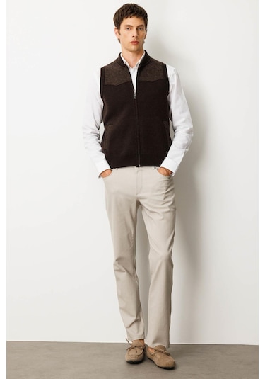 Erkek Hakim Yaka Göğsü Ve Cebi Keçe Yün Yelek K.kahve K.kahve
