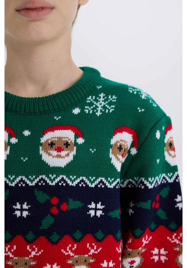 DeFacto Erkek Çocuk Yılbaşı Temalı Bisiklet Yaka Triko Kazak B2246A824CWNV135 DeFacto Erkek Çocuk Yılbaşı Temalı Bisiklet Yaka Triko Kazak B2246A824CWNV135