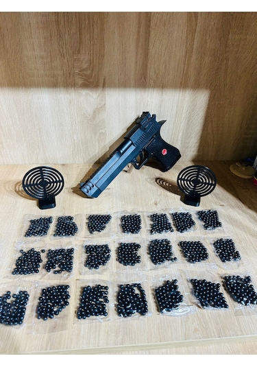 Büyük Boy 30x15 Cm Şarjörlü Boncuklu Plastik Silah 1 Adet+ 2 Adet Hedef + 21 Adet Plastik Boncuk Karışık