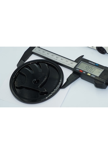 Dk Tuning Skoda Ön Kaput 9cm Yeni Nesil Parlak Siyah Logo Amblem