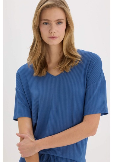 DeFacto Pijama Takımı Fitilli Kaşkorse Kısa Kollu Üst Esnek Belli Kapri Boy Alt-Fall in Love E0865AX25SPIN33