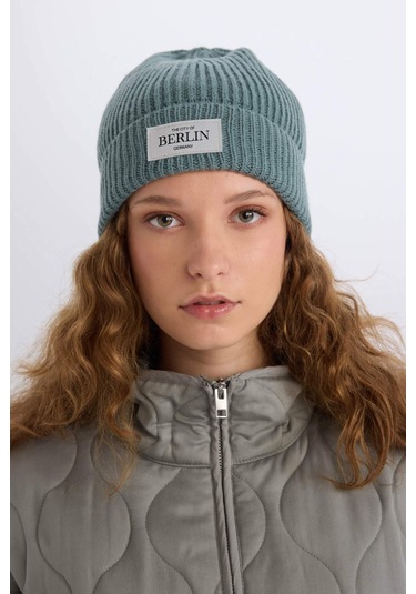 DeFacto Kadın Şehir Temalı Dokuma Etiketli Bere C6950AX24WNGN10