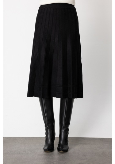 On Kadın Pileli Midi Boy Triko Etek 60201 Siyah Siyah