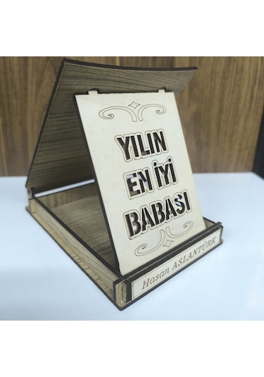 Kişiye Özel Yılın En İyi Babası Ahşap Plaket