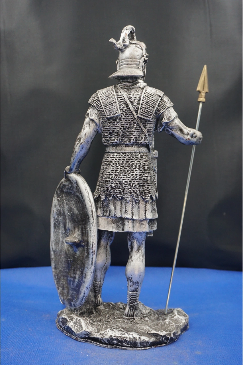 Mızrak Ve Kalkanı İle Roma Savaşçı Heykeli Biblo Ev Dekor & Hediyelik Aksesuar 32 Cm Gümüş