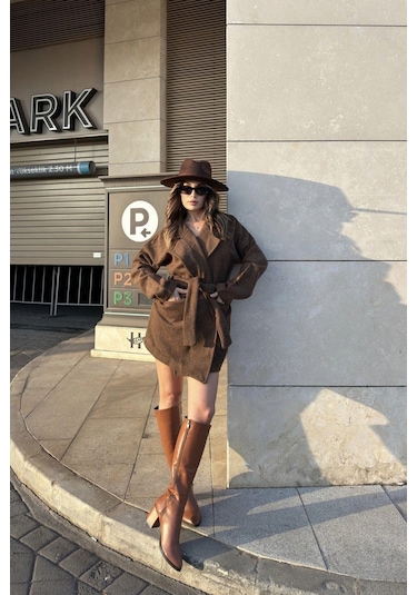 Kadın Kahve Kruvaze Yaka, Çift Cepli, Beli Kemerli, Kaşe Kaban Ceket Astarsız Kahve