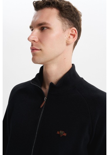 Arma Erkek Regular Fit Basic Reglan Kollu Selanik Sweatshirt Karbon Fırçalı, Dik Yaka, Tam Fermuar, Cepli, Pamuk Polyester K30324698202 Siyah Arma Erkek Regular Fit Basic Reglan Kollu Selanik Sweatshirt Karbon Fırçalı, Dik Yaka, Tam Fermuar, Cepli, Pamuk Polyester K30324698202 Siyah