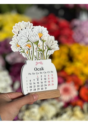 2026 Ahşap Ayaklı Çiçekli Mini Özel Tasarım, Masaüstü Takvim, Papatyalı Çiçek Buketi - Yeni Yıl