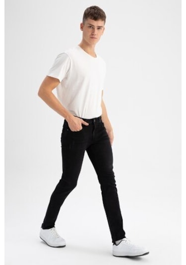 DeFacto Carlo Skinny Fit Ekstra Dar Kalıp Normal Bel Ekstra Dar Paça Jean Pantolon S2285AZ23SPNM40 DeFacto Carlo Skinny Fit Ekstra Dar Kalıp Normal Bel Ekstra Dar Paça Jean Pantolon S2285AZ23SPNM40
