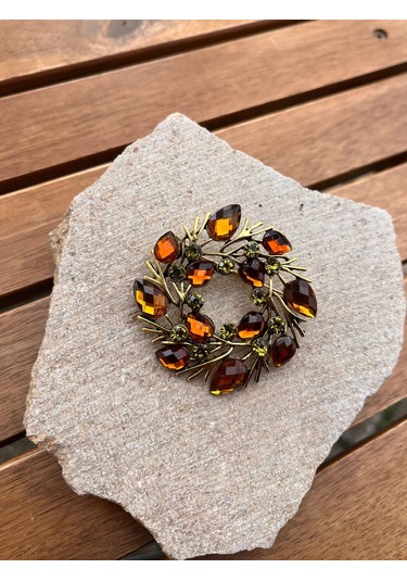 Kahverengi Taşlı Broş Çok Renkli