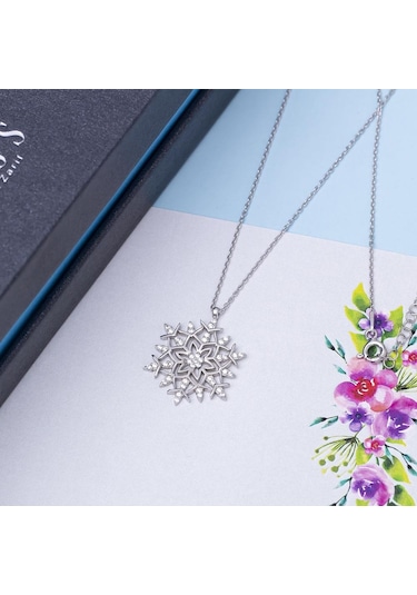 Kar Tanesi-lotus Model Zirkon Taşlı 925 Ayar Gümüş Kadın Kolye