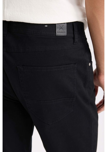 DeFacto Yazlık Gabardin Chino Kanvas Pantolon Slim Fit Dar Kesim Dar Paça Cepli B2089AX25SPBK81