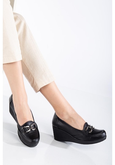 Kadın Dolgu Topuklu Ayakkabı Siyah Yüzlü Tokalı-3674 Siyah