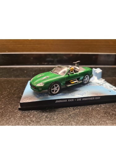 Altaya 1/43 Jaguar Xkr James Bond 007 Die Another Day