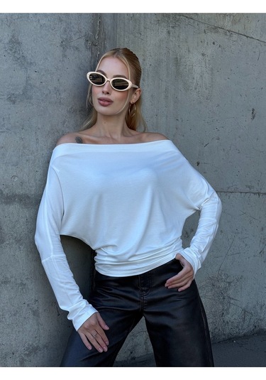 Kadın Kayık Yaka Full Esnek Asimetrik Kesim Comfort Spor Şık Tasarım Yumoş Bluz Beyaz