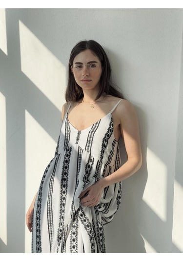 Retrobird Tasarım June Askılı Yırtmaçlı Elbise Kadın Siyah - Beyaz-13908 Siyah - Beyaz